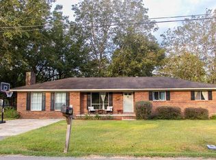 101 Forrest Dr, Petal, MS 39465