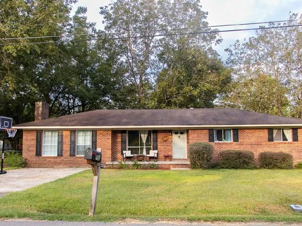 101 Forrest Dr, Petal, MS 39465