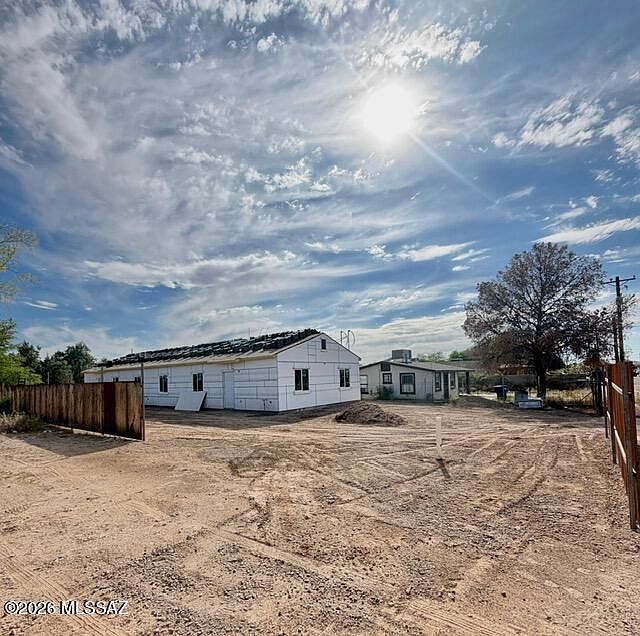 1st image of 360 E Aircraft Rd