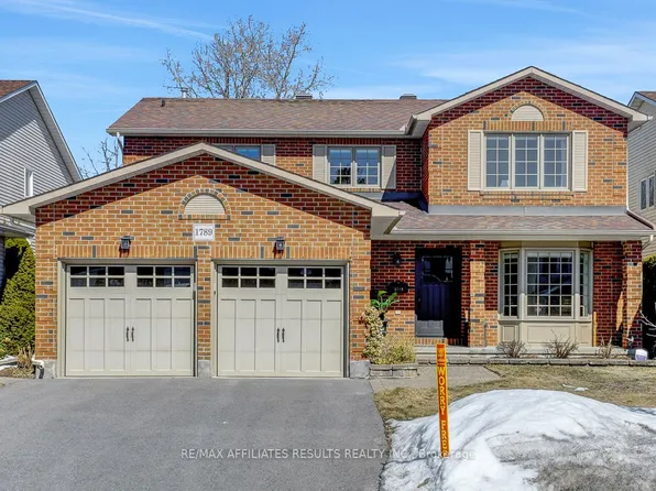 1789 Turnberry Rd, Ottawa, ON K1E 3V1