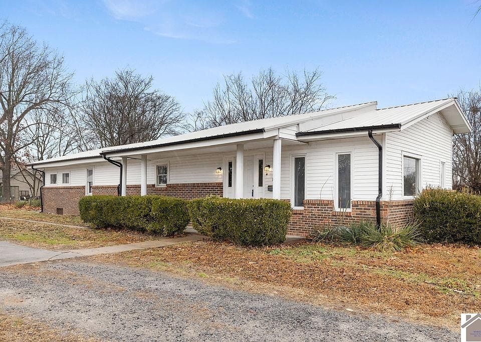 1st image of 1409 Hc Mathis Dr