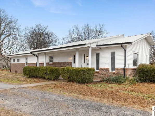 1409 Hc Mathis Dr, Paducah, KY 42001