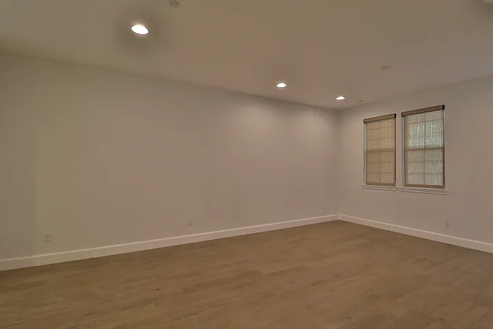 5838 W Las Positas Blvd — Photo 16