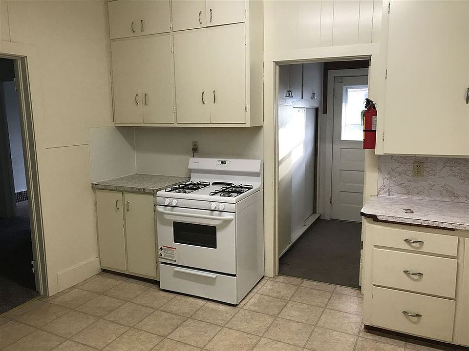 1st image of 1017 W 19th St #1