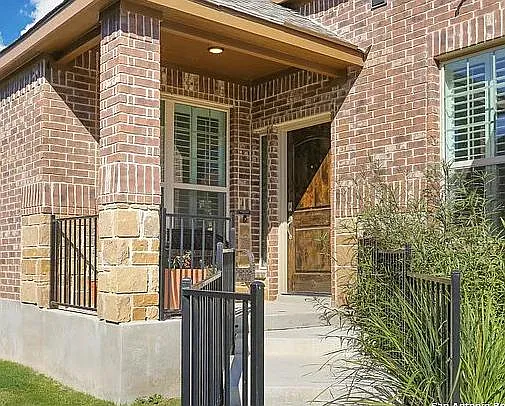 3 bed, 1678 sqft, $2,050 — Photo 3