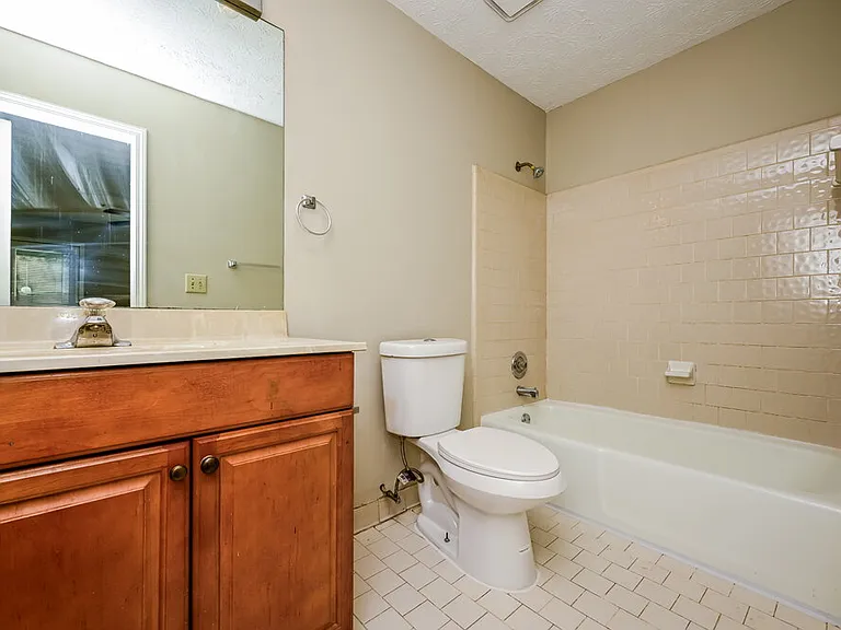 5796 Trent Walk Dr — Photo 11
