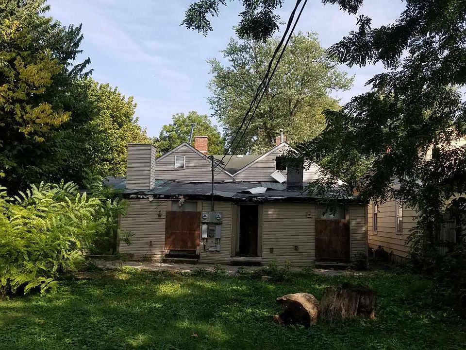 2nd image of 258 S Mulberry St