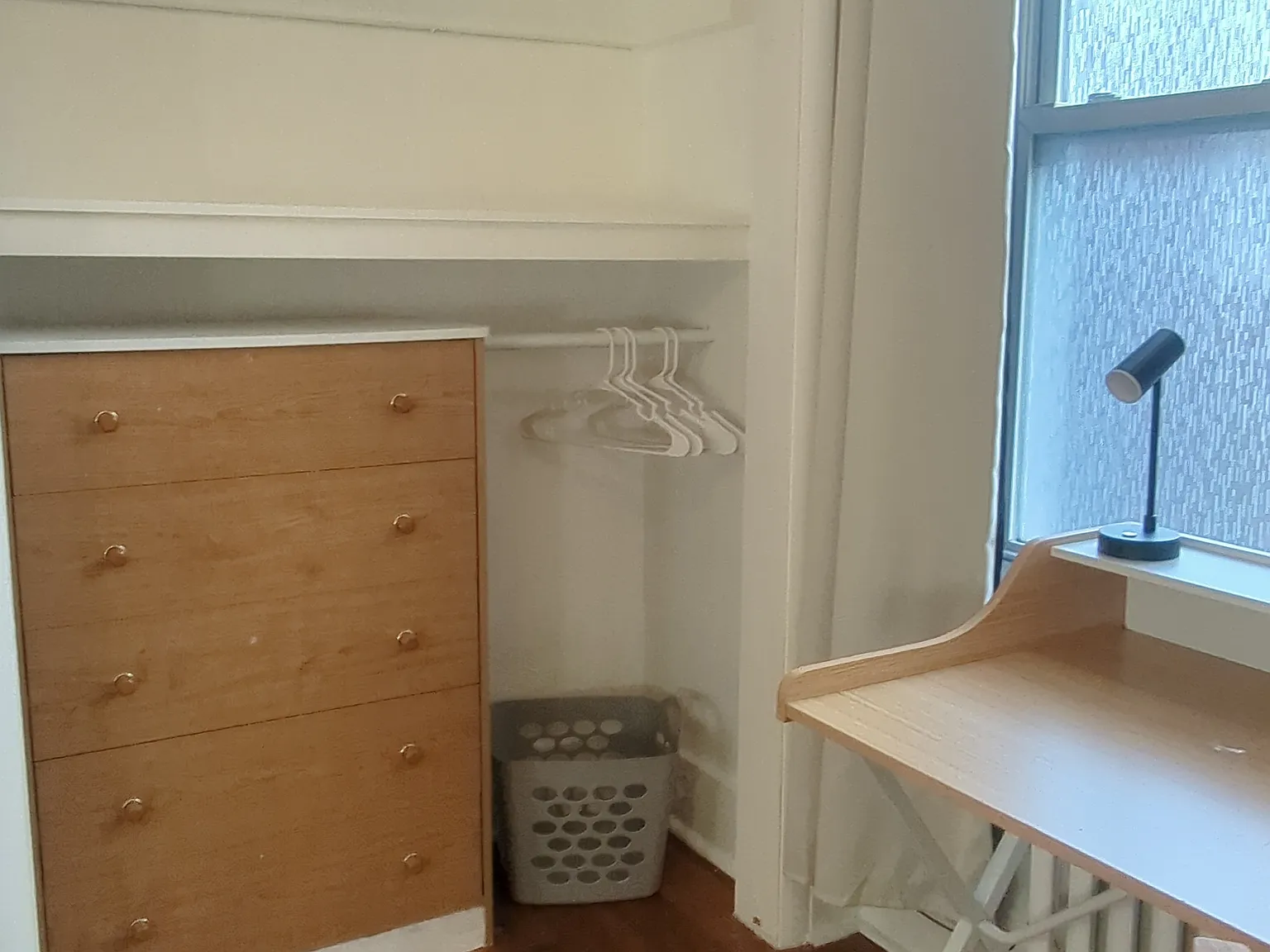 Roommates Needed! ~ Single Room Near 53rd & Walnut St — Photo 4