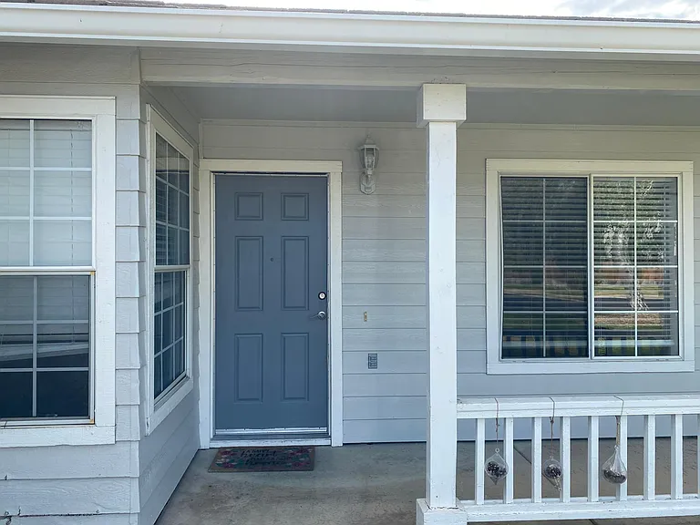 1131 Valley Oak Pl — Photo 1