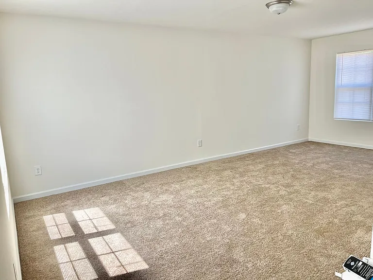 948 Brentwood Park Ln — Photo 31