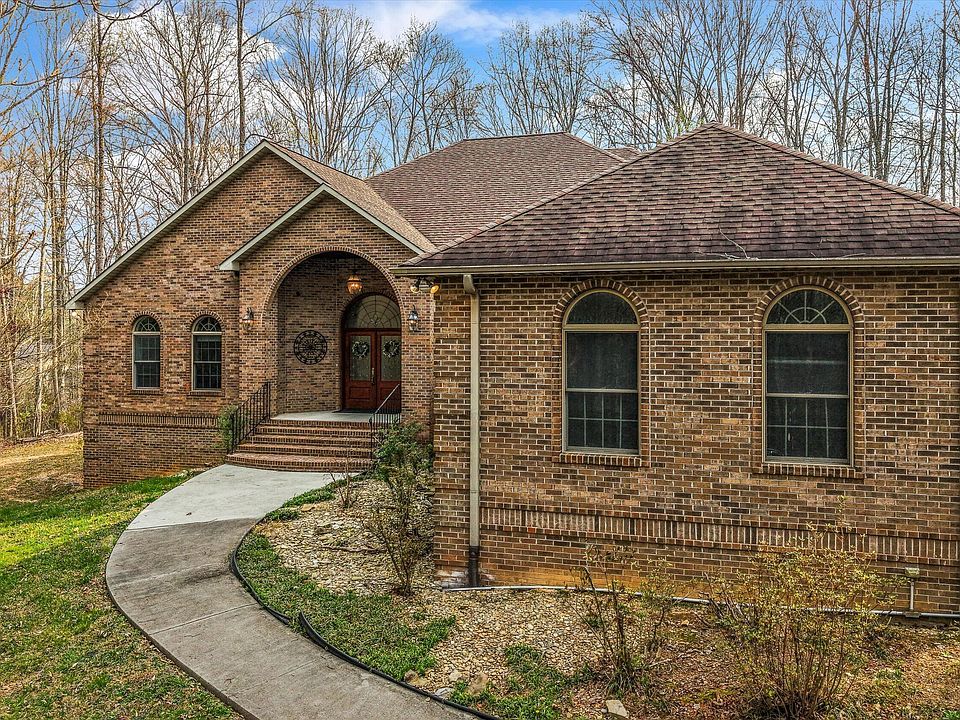 1st image of 111 Stone Ridge Dr