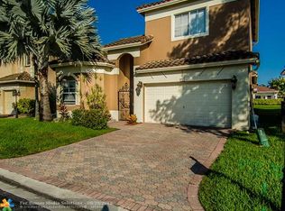 4750 NW 122nd Dr, Coral Springs, FL 33076