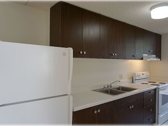 5th image of 1650 Young St APT 201
