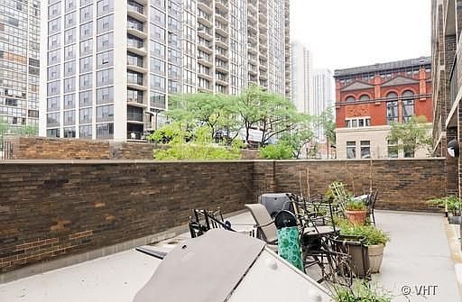 5th image of 1555 N Sandburg Ter APT 107K