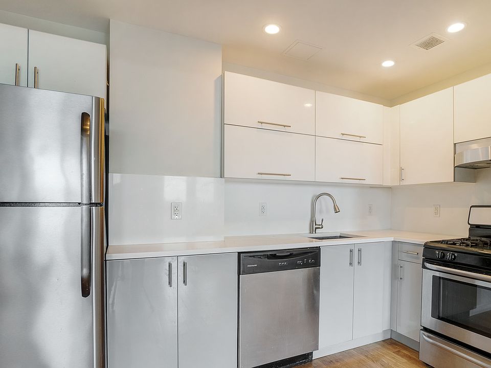 1st image of 278 6th St APT 4B
