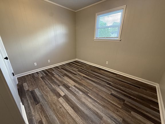 3rd image of 1417 Hillwood Dr #2