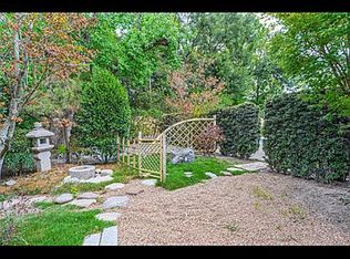 372 Robbins Dr, Houston, TX 77024