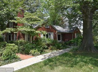 5407 18th St N, Arlington, VA 22205