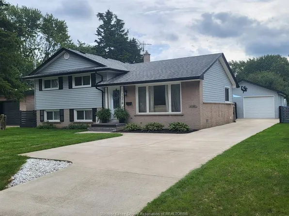 1570 Stratford Ct, Windsor, ON N9G 1W2
