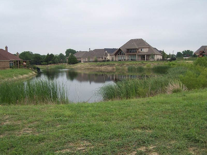 1st image of 416 Wyndemere Blvd