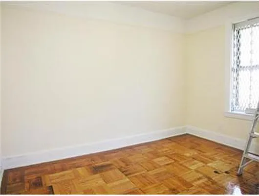 Rented by Douglas Elliman | media 38