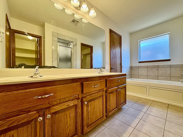 8221 Greer Way — Photo 22