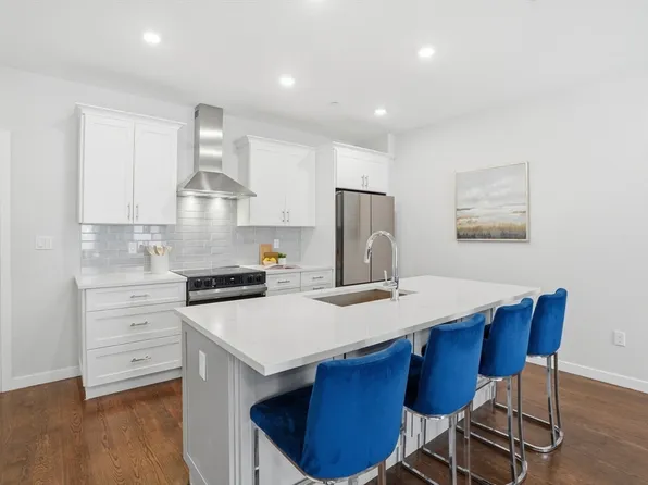 267 Old Colony #511, Boston, MA 02127