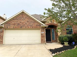 5208 Briar Forest Rd, Fort Worth, TX 76244