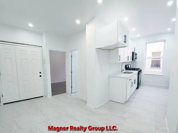 6814 21st Avenue image 1 of 12