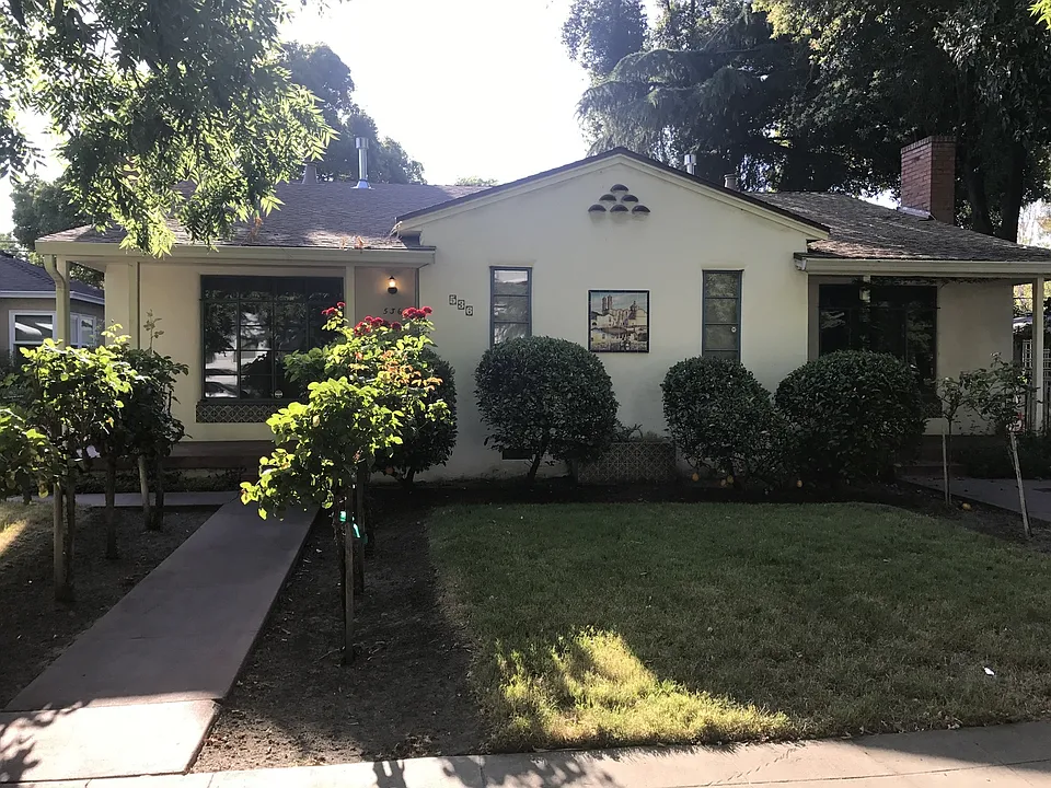 536 & 536-1/2 College Ave
