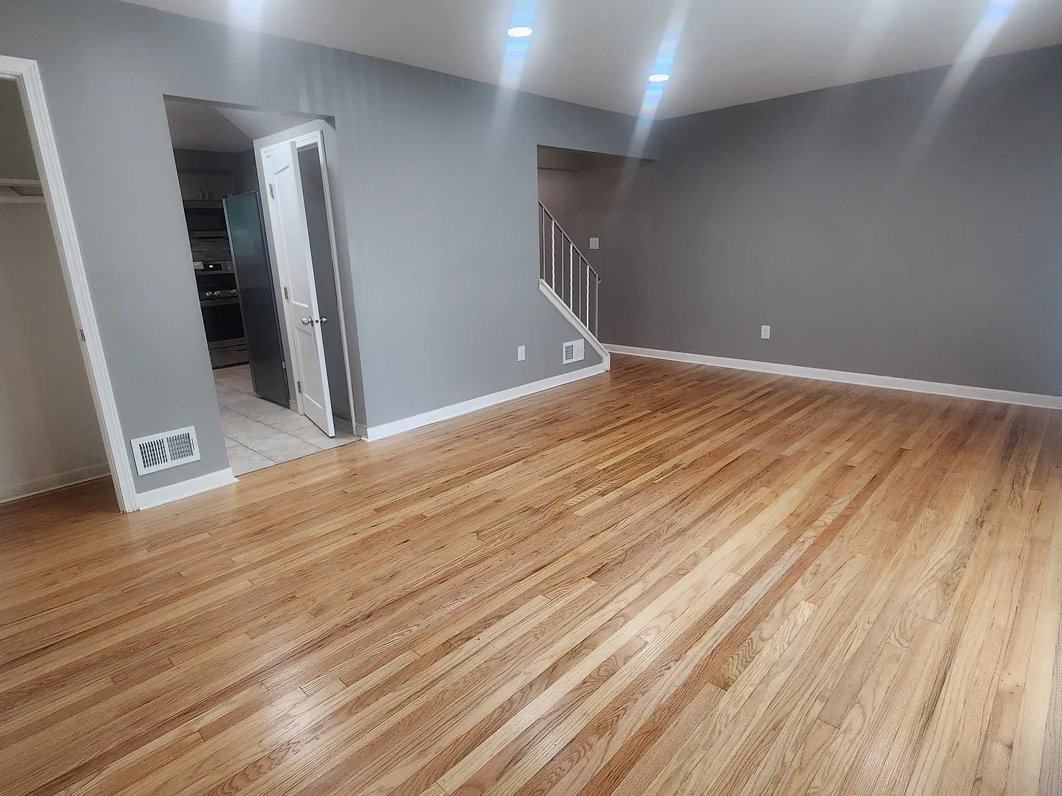 3 bed, 1.5 bath, 1152 sqft, $1,700 — Photo 4