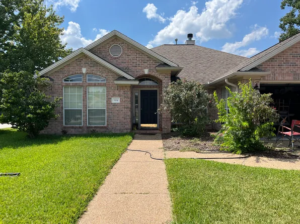 304 Gleeson Ct, College Station, TX 77845