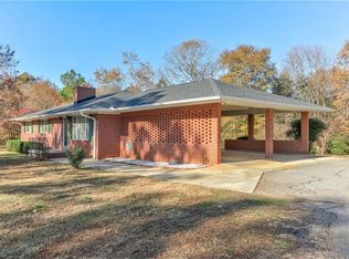 545 S Bibb St, Westminster, SC 29693