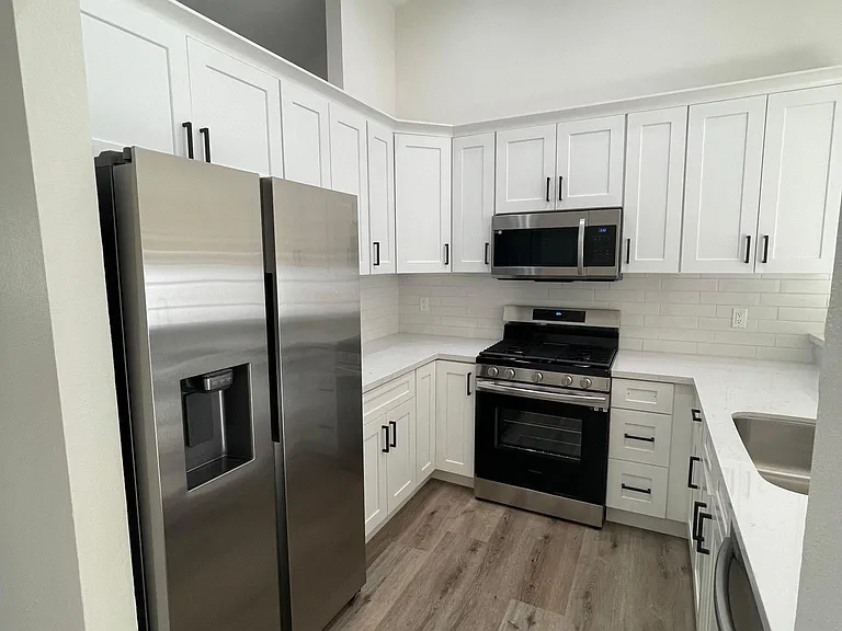 11350 Foothill Blvd #9 — Photo 5