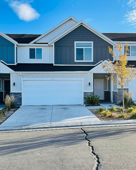 1st image of 2095 Bluegrass Cir