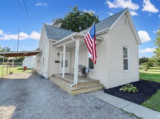 907 S Main St, Fort Branch, IN 47648