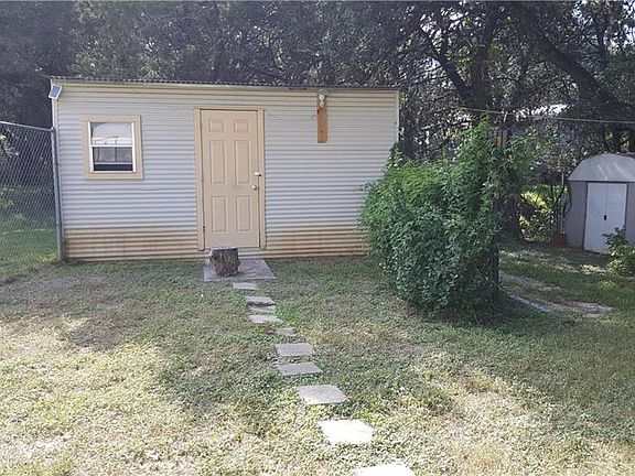 3rd image of 2630 Waterfront Park Dr