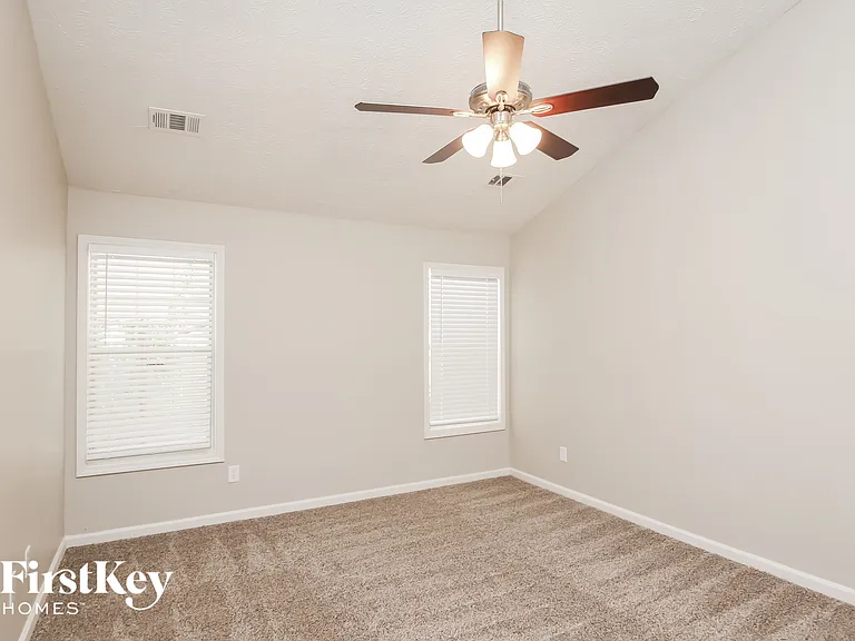 510 Sunnyside Dr — Photo 10