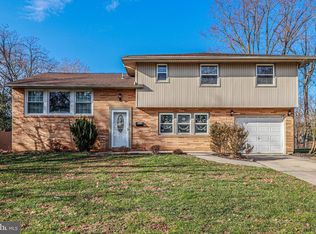 914 Edgemoor Rd, Cherry Hill, NJ 08034