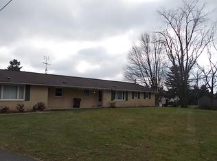 8122 Oyler Ave NW, North Canton, OH 44720