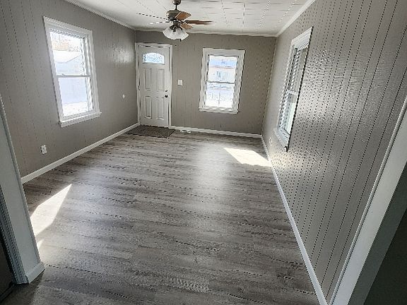 4th image of 229 New St