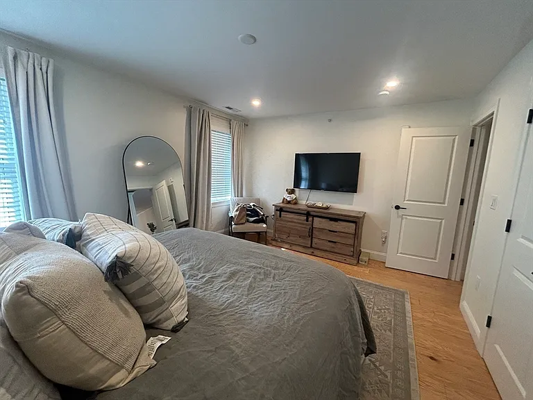 165 Cambridge Rd #3 — Photo 9