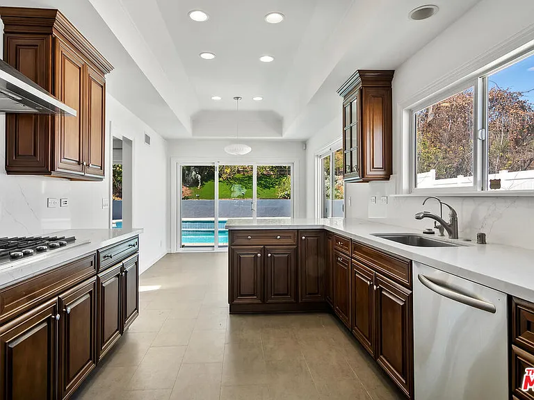 18133 Wakecrest Dr — Photo 24
