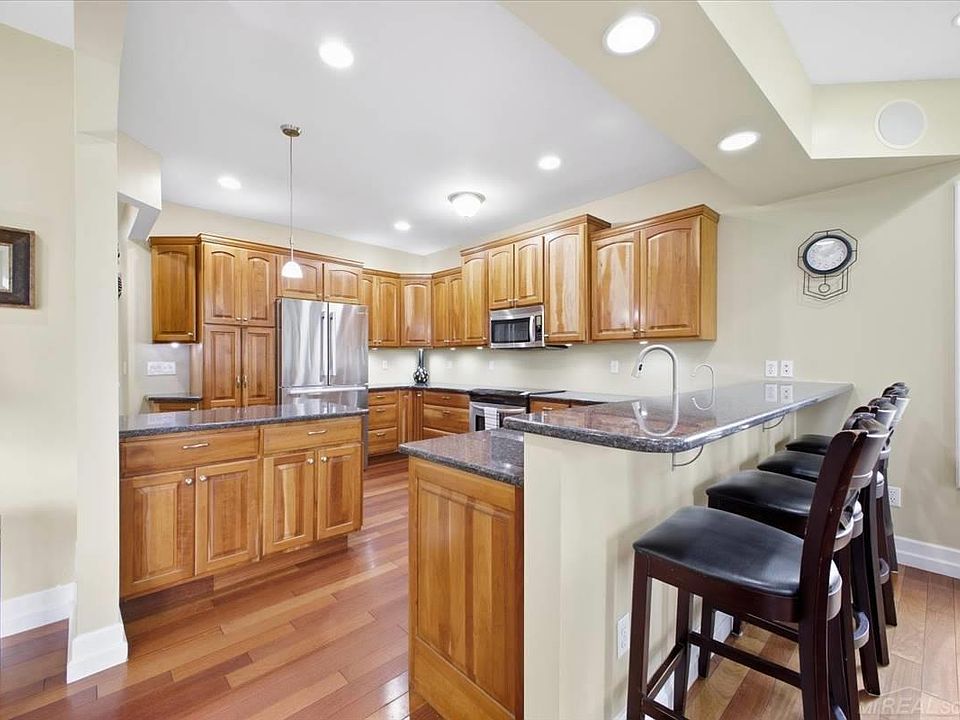 38241 Circle Dr, photo 23