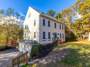 9 Norris Rd, Sagamore Beach, MA 02562