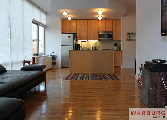 Rented by Warburg | media 17