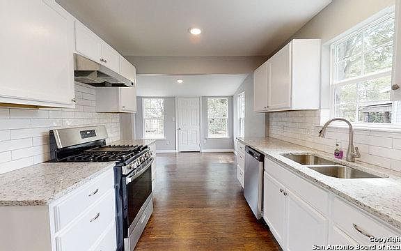 2nd image of 318 Smallwood Dr
