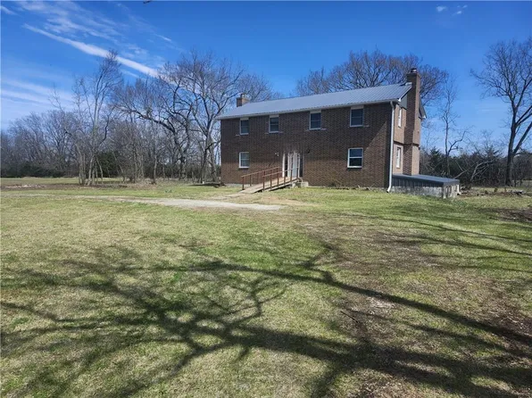 23779 County Road 1077, Parker, KS 66072