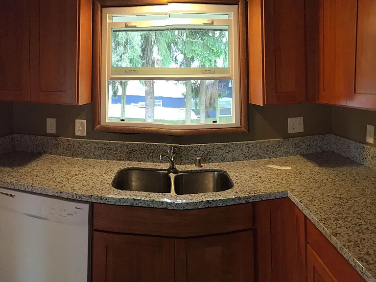 3712 Kauffman Ave — Photo 12