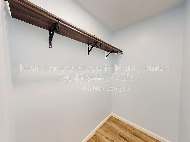 450 Aquatic Dr — Photo 16